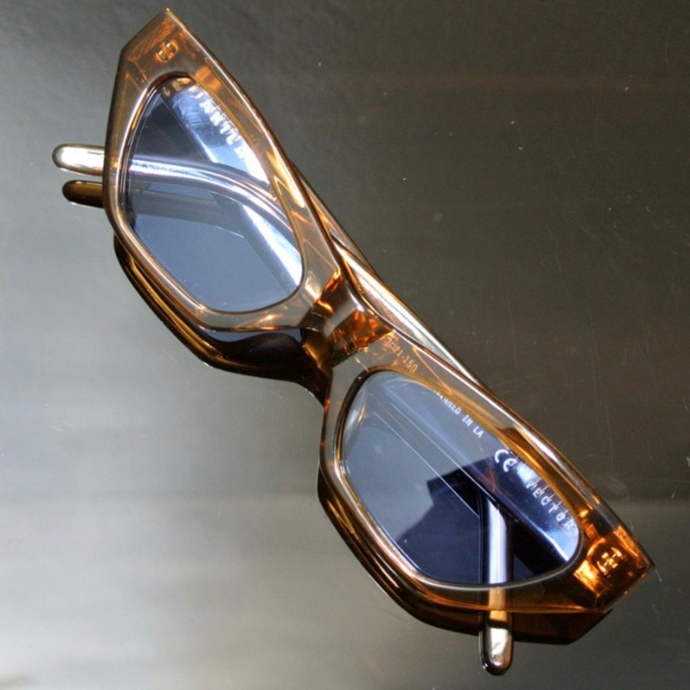 Akila Vector Brand New Sunglasses with Case Blue